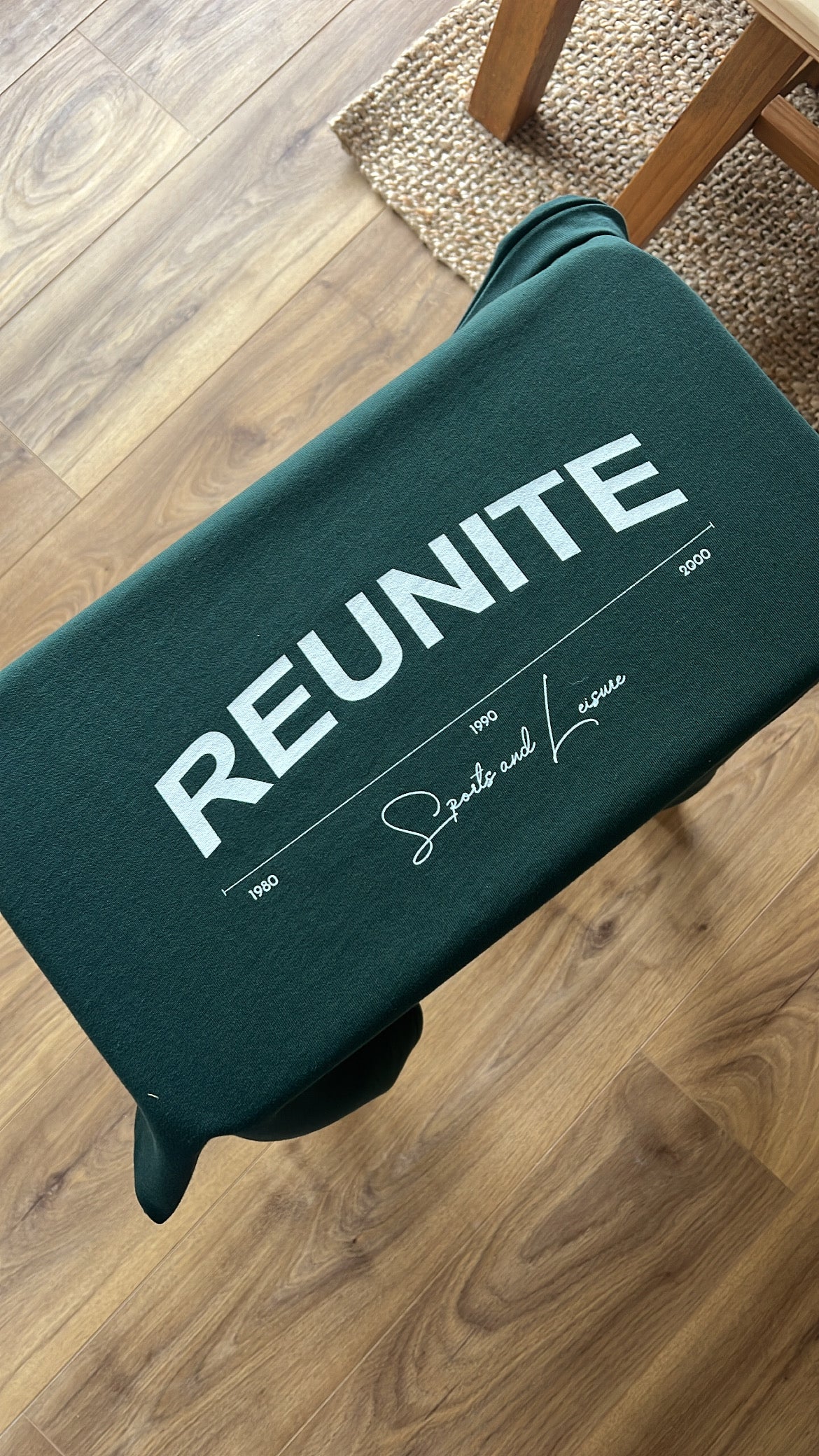 SPORTS & LEISURE T-SHIRT IN DARK GREEN